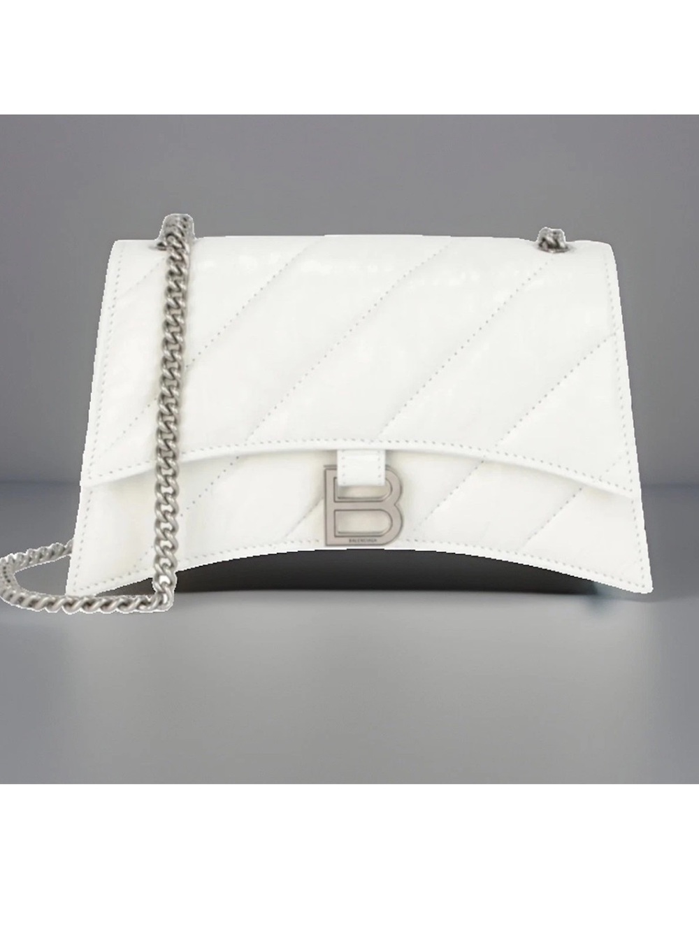 Balenciaga Crush XS Optic White $2,190 Authentic Quilted Chain Bag
NWT Duster